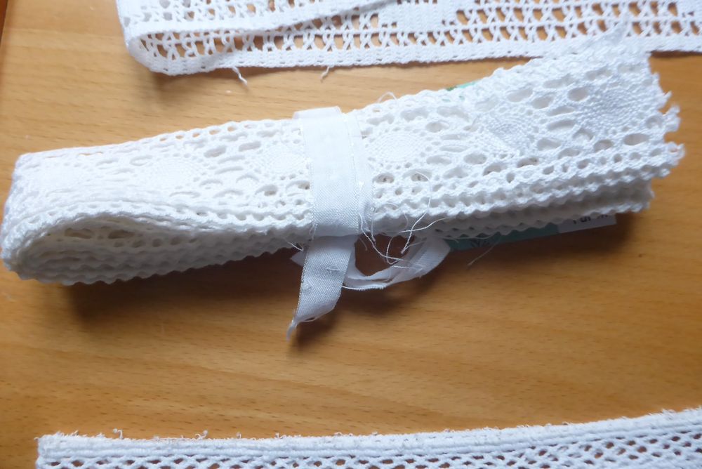 Grosse Menge alter Spitzen teils - handgemacht 4