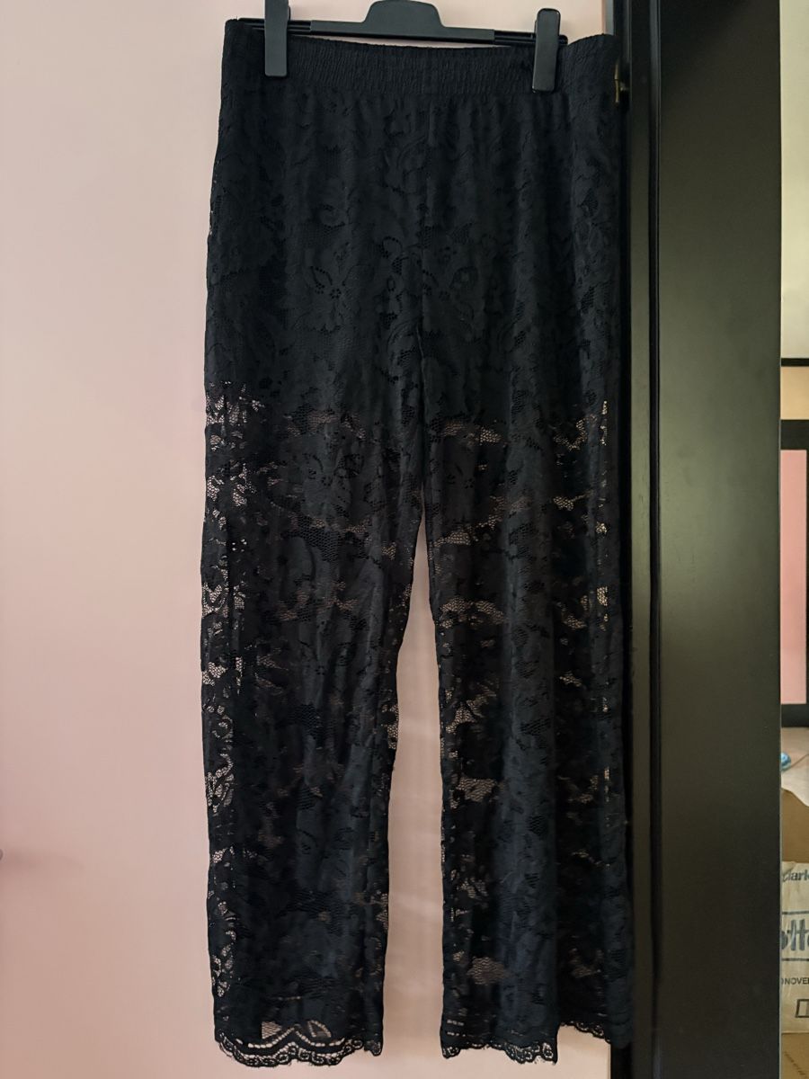 Pantaloni: Pantaloni donna pizzo nero  – Usato da S. Antonino venduto da FedeKikka88 1