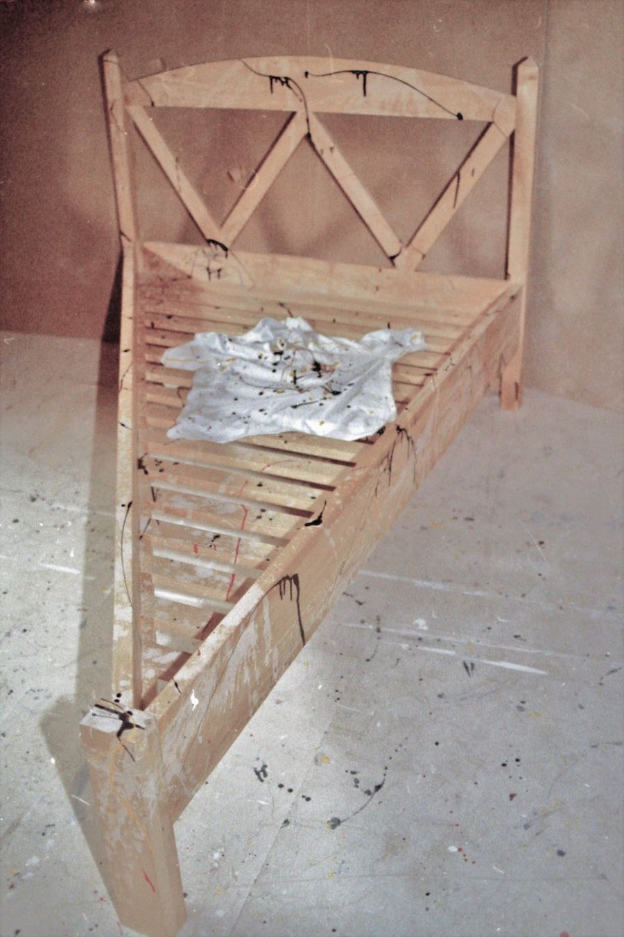 Sculture & Statue: Skulptur als Bett: Solidão (Einsamkeit), Liquidation – Nuovo (secondo la descrizione) da Fribourg venduto da erw_68dx 1