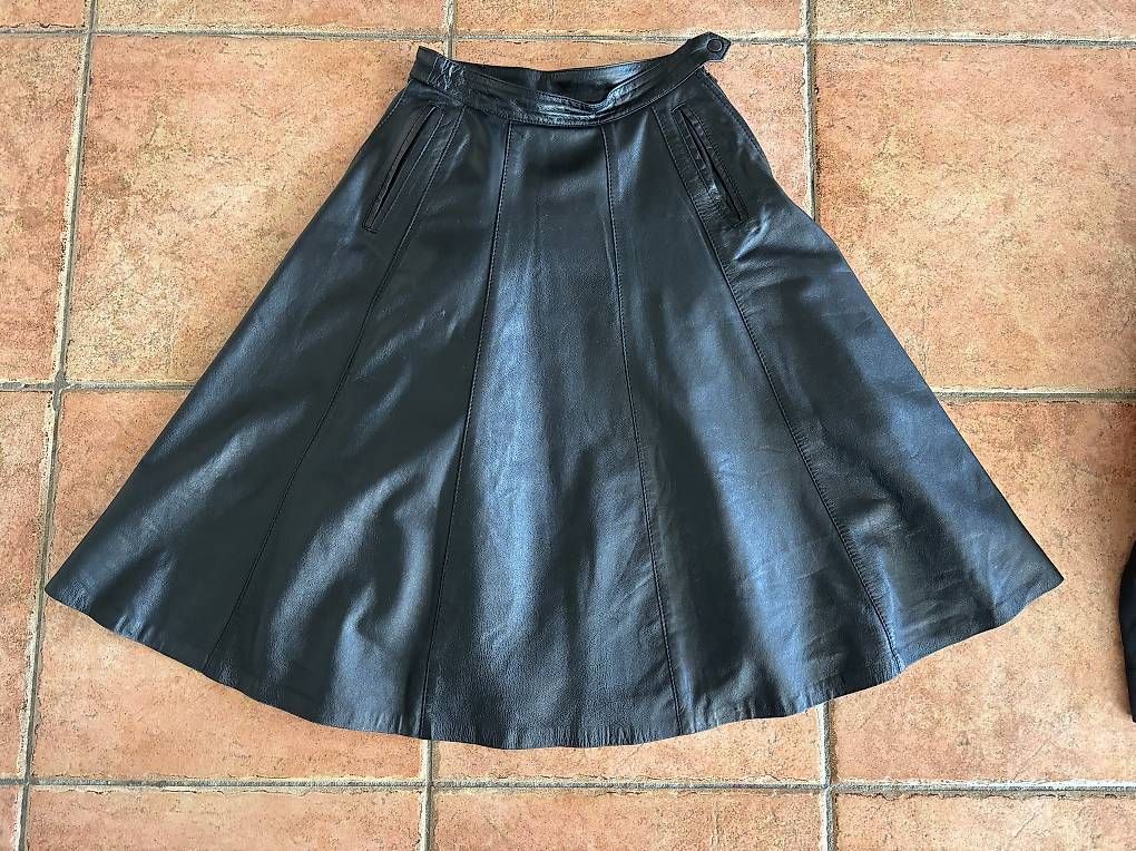 Jupes: Retro Lederjupe Gr. 34 – D'occasion à Horgen par SabrinaDellaS