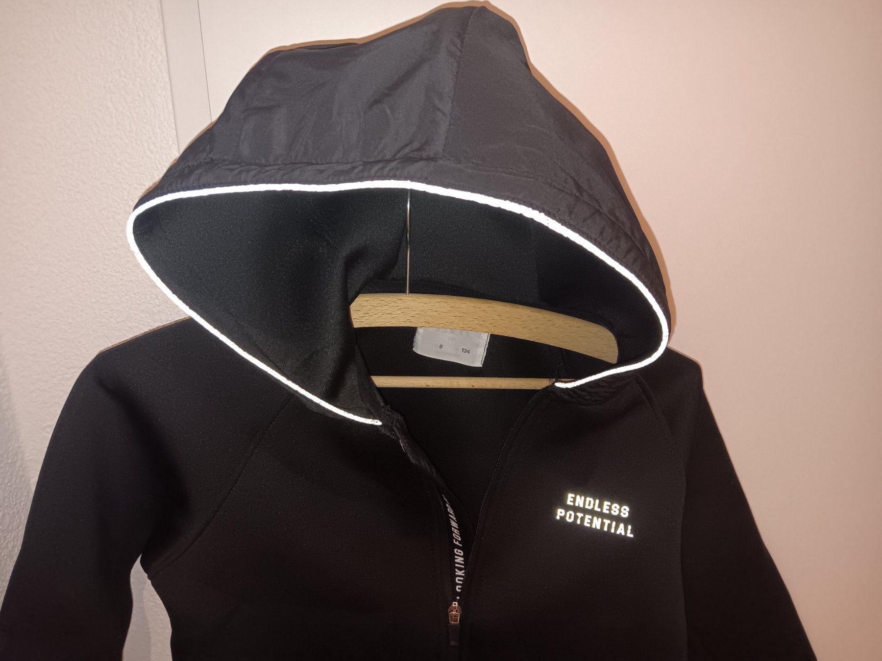Zara Giacche & Cappotti: Kinder 'Jacke',Gr.134 (Size 9) – Nuovo (secondo la descrizione) da Gelterkinden venduto da ram_5vkp 3