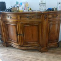 Credenza in legno massello stile classico buone condizioni