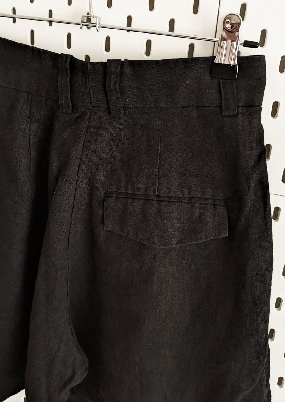 Arket Pantaloni: Arket linen shorts - Size 34 – Usato da Zürich venduto da hol_bc6v 2
