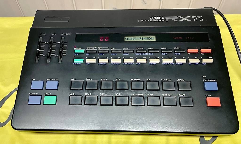 Yamaha RX-11, die legendäre Schlagzeugmachine der 80'er (Gebraucht) in ...