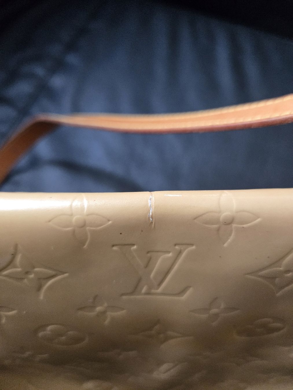Louis Vuitton Borse da donna: Sac Louis Vuitton Monogram Vernis Beige – Usato da st-livres venduto da Fabb_Shop 1