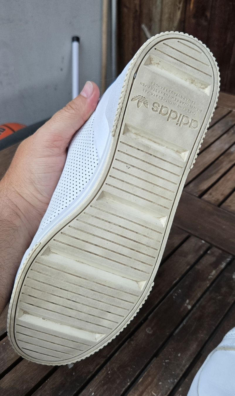 Adidas Scarpe da uomo: ADIDAS Casual Schuh Gr. 44 – Nuovo (secondo la descrizione) da Zürich venduto da Samba77 4