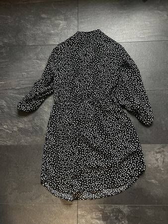 Damen Kleid schwarz weiss gepunktet