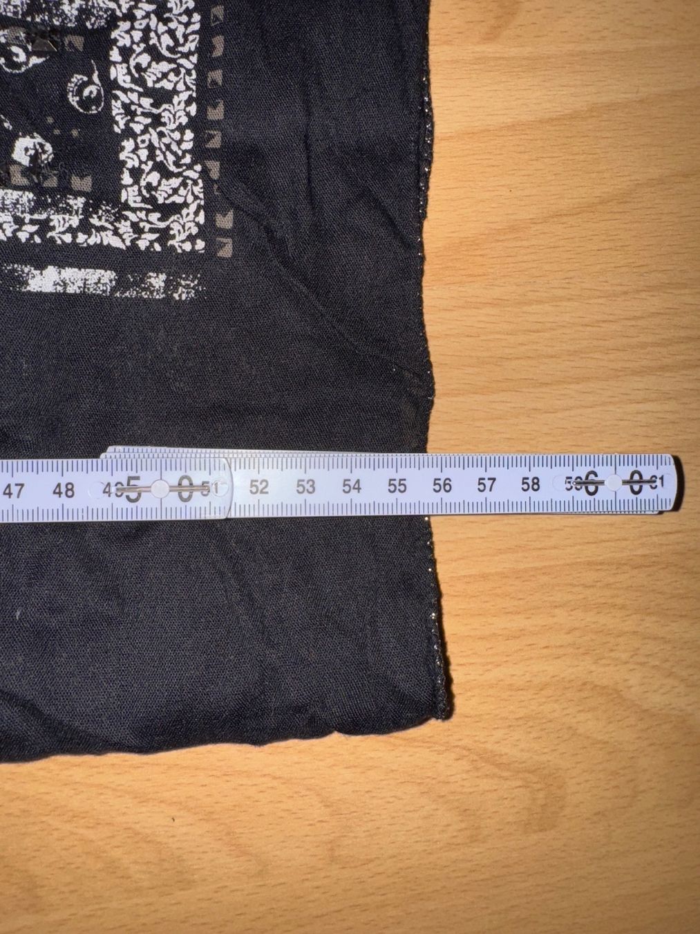 Cecil Foulards, Tücher & Schals: Schöner Schlauchschal Loop mit Steinen von Cecil – Gebraucht aus Grosswangen von shoes.bags.and.co 1