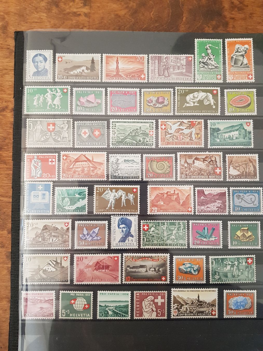 Tutti i francobolli: pro patria briefmarken postfrisch – Usato da Jona venduto da Glareola