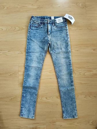 Mädchen Jeans hellblau H&M Skinny Gr 140 NEU!