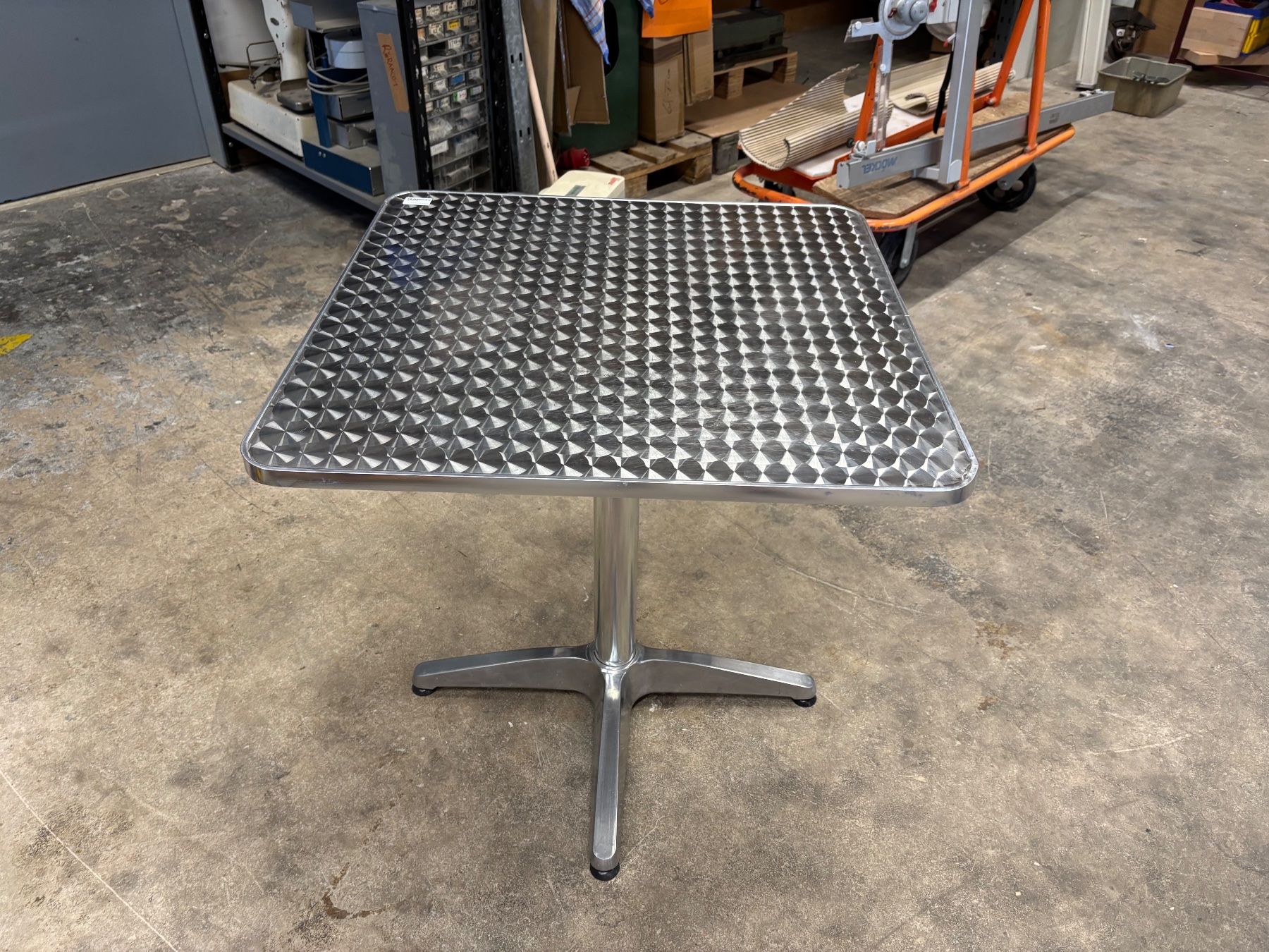 Tavoli: Gartentisch, Bistrotisch, Silber farbig, Quadratisch – Usato da Winterthur venduto da ReUse_Baumarkt 1