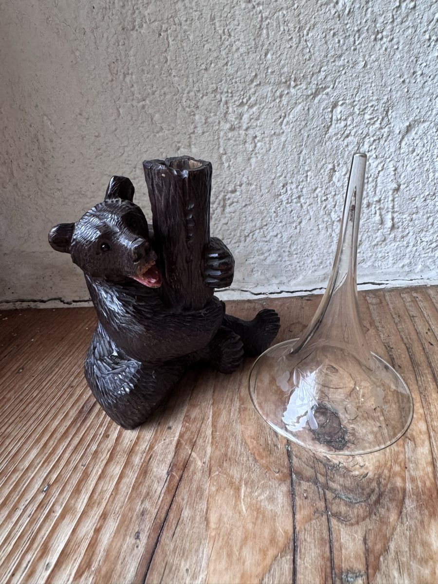 Sculptures & Statues: Brienzer Bär mit gravierter Glasvase – D'occasion à Glovelier par deepfunk 4