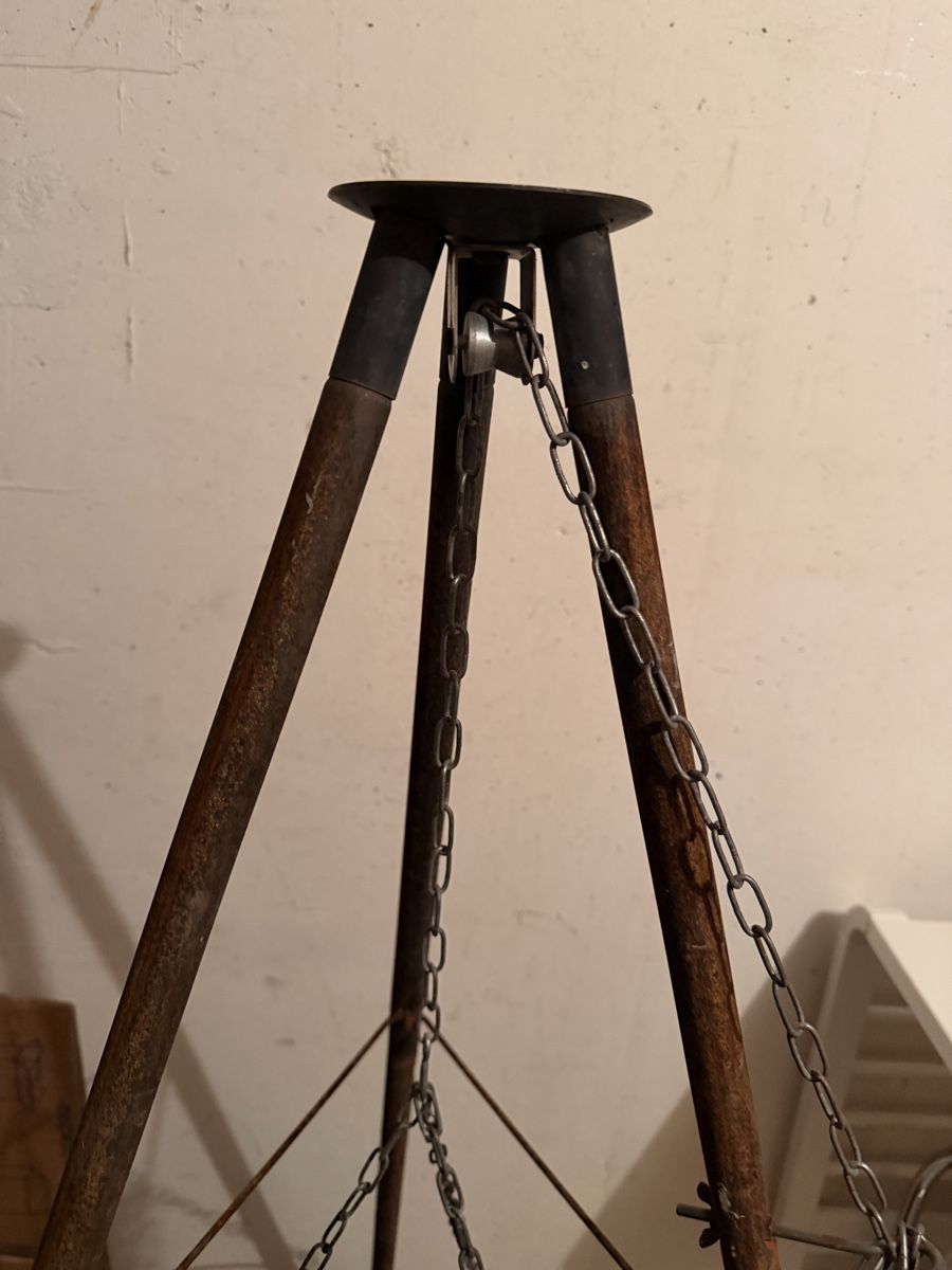 Grills: Grill tripod grill grate used – Gebraucht aus Zürich von mhm_6rhw 2