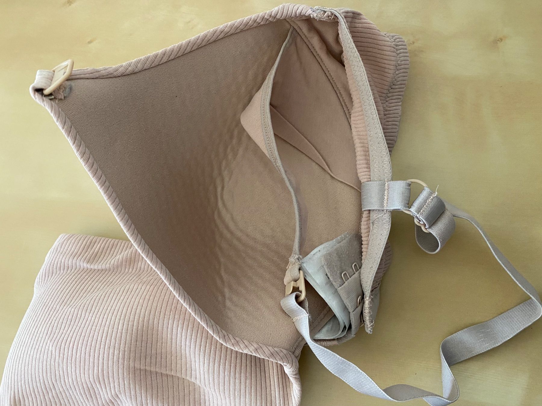 H&M Altra biancheria intima: H&M Still BH 85B selten gebraucht – Usato da Einsiedeln venduto da PaedeK84 2