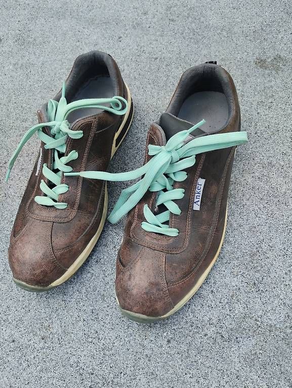 Scarpe da uomo: Sicherheitsschuhe Gr.44 – Usato da Ebnat-Kappel venduto da wis_59qw