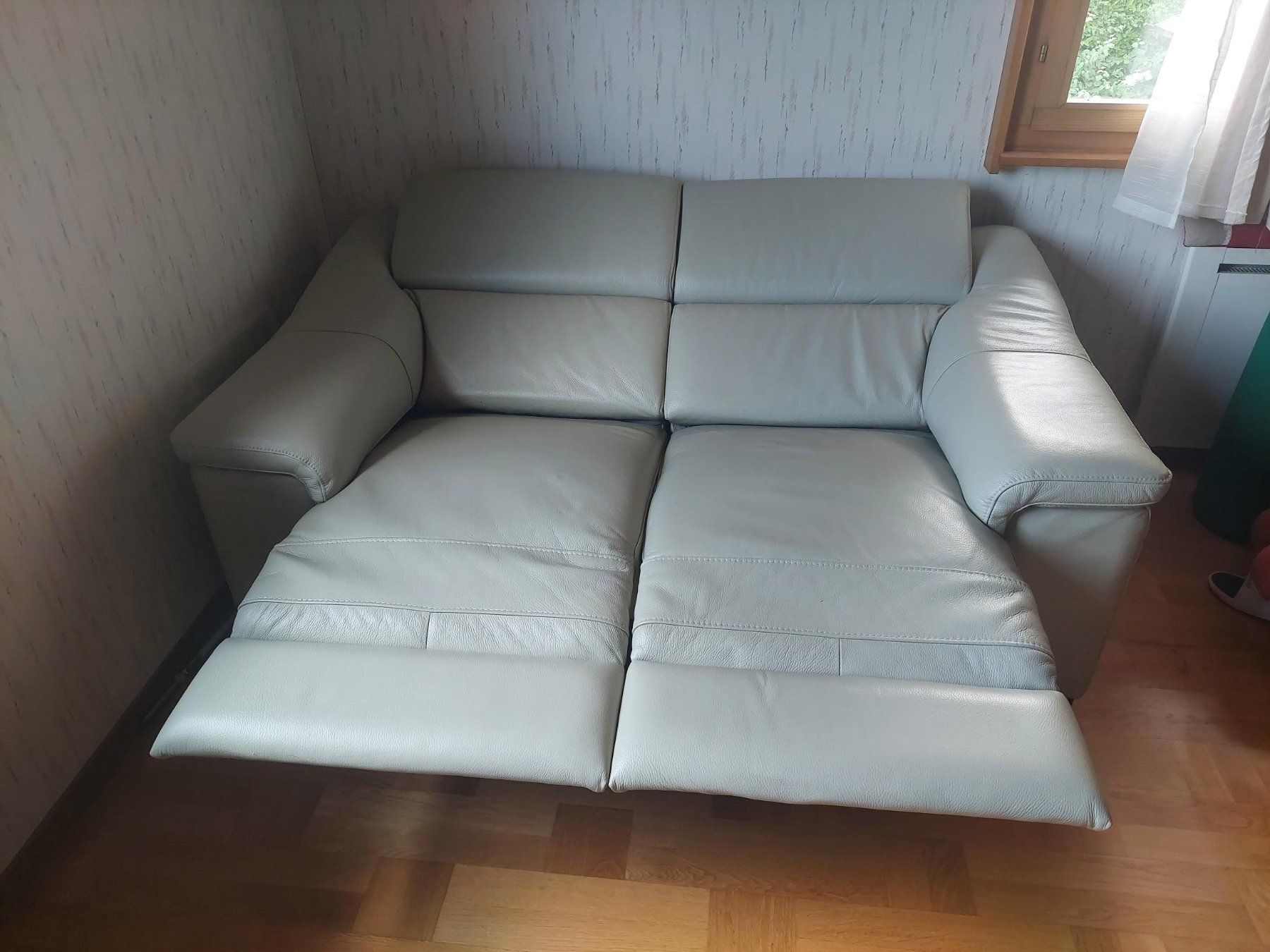 Divani: Canapé relax électrique – Nuovo (secondo la descrizione) da Genolier venduto da Ciuciu 3