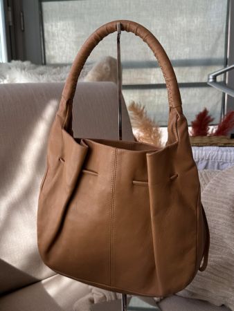 Bally ockerbraune Hobo Schultertasche Leder