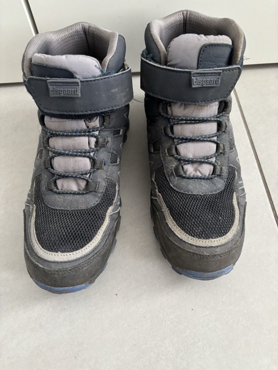Bisgaard Scarpe per ragazzi: Bisgaard Wanderschuhe Gr. 38 – Usato da Winterthur venduto da NatMet11