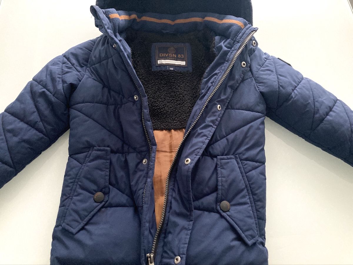 Giacche & Cappotti: Herbstjacke / Winterjacke Gr. 122 – Usato da Goldach venduto da Sparx3 1
