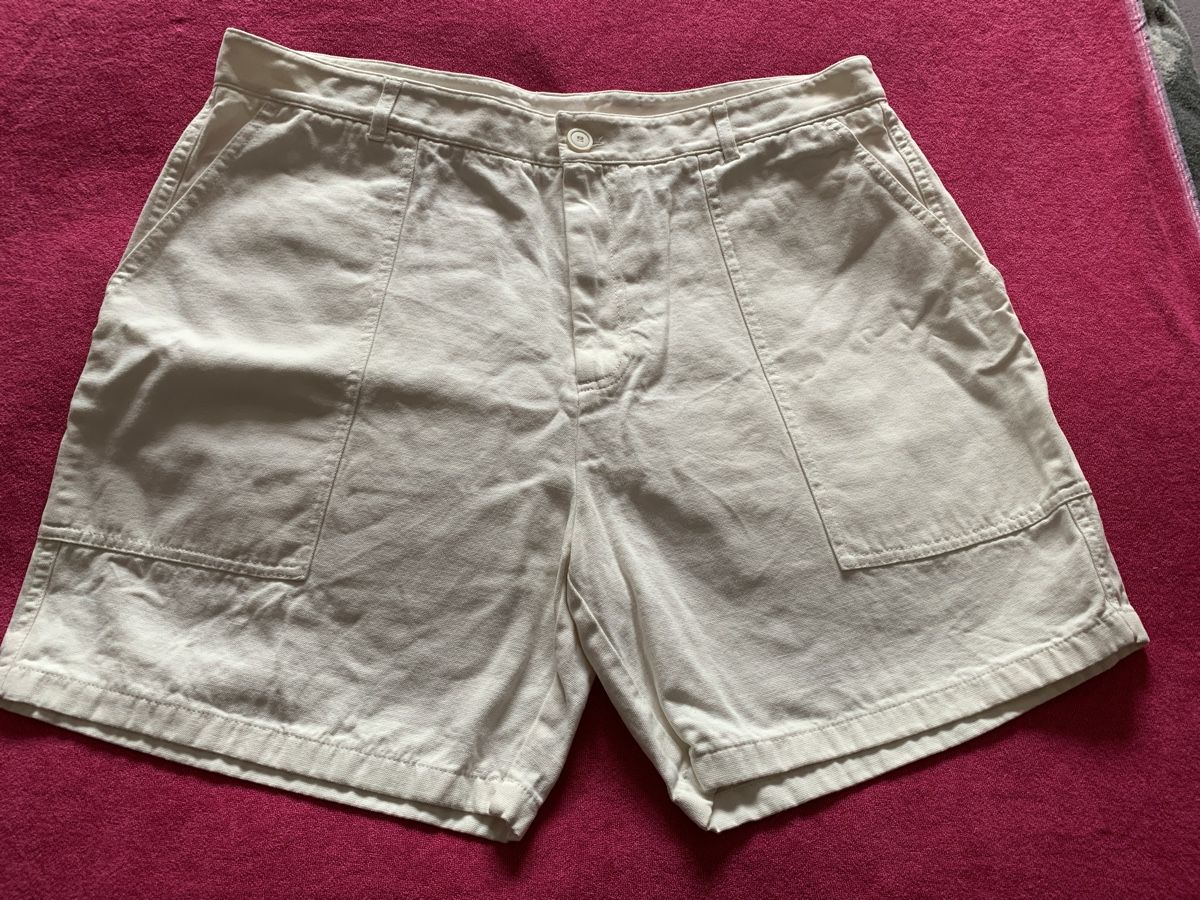 Zara Hosen: NEU ZARA SHORTS GR 46 – Neu (gemäss Beschreibung) aus Nussbaumen AG von brigitebardot 1