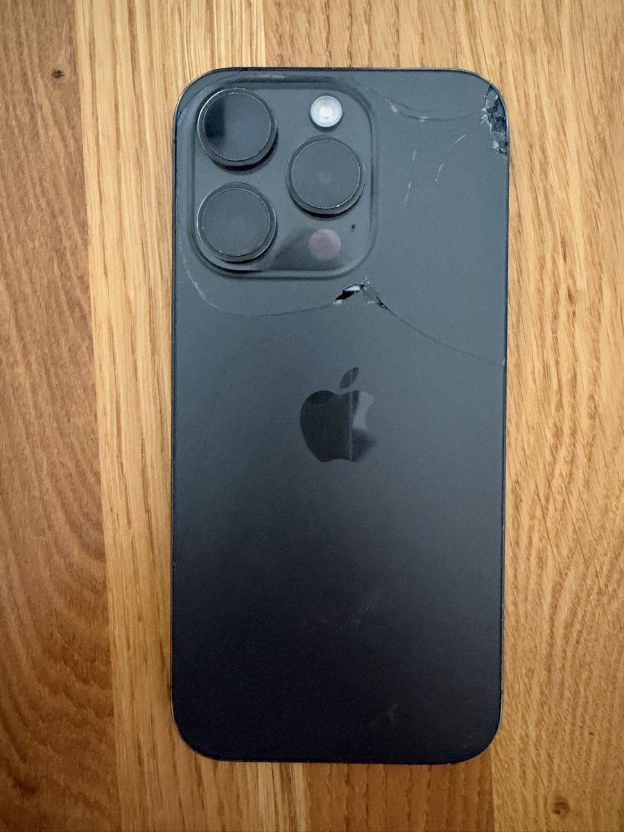 Apple Handys / Smartphones: Apple iPhone 15 Pro Schwarz – Gebraucht aus Zürich von cla_xr5c 3