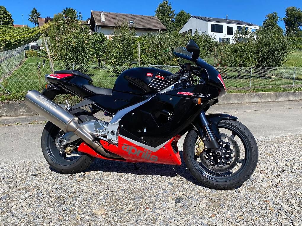 Strada: APRILIA RSV 1000 – Usato da Constantine venduto da Sport4Fun 2