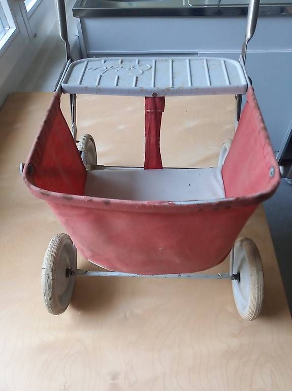 Giocattoli: Alter Erika Kinder Spielzeug Wagen – Usato da Giswil venduto da Anubis20 2