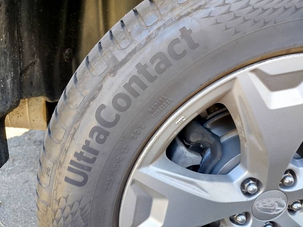 Continental Pneumatici & Ruote complete: Autoreifen Sommer – Usato da Zollikerberg venduto da Mountainman26 4