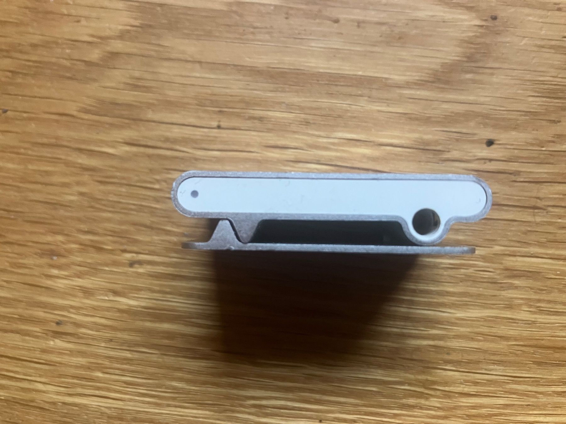 Apple Lettore multimediale portatile: Apple iPod Shuffle silber mit Dockingstation 1GB – Usato da Bösingen venduto da Taeke 3