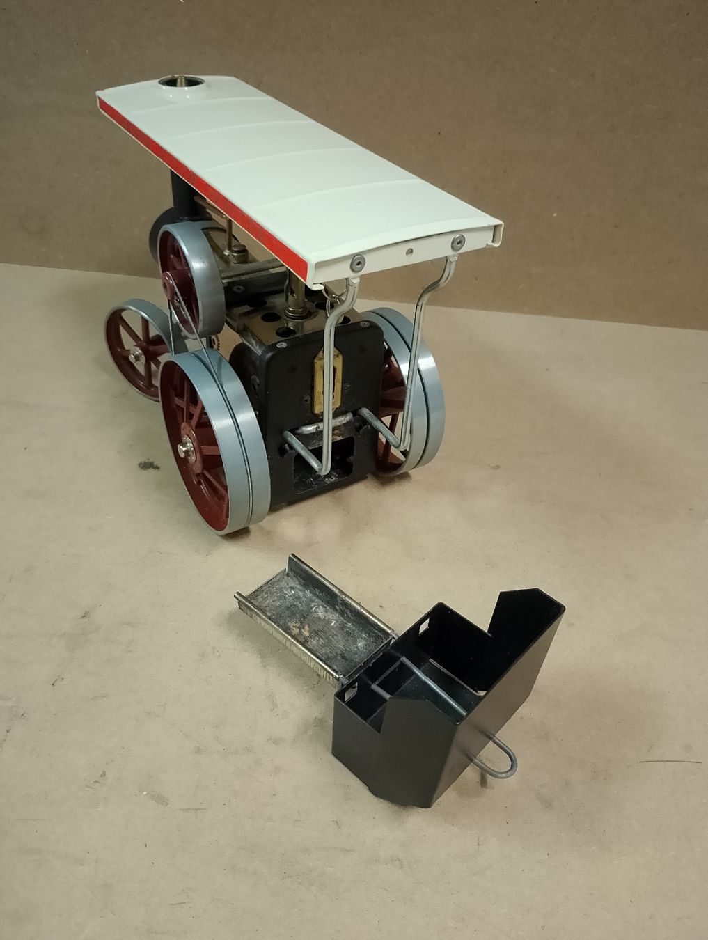 Mamod Kit di modellismo & Modellini statici: Steam Tractor TE1A ? von Mamod – Usato da Safenwil venduto da dodgewc12 3
