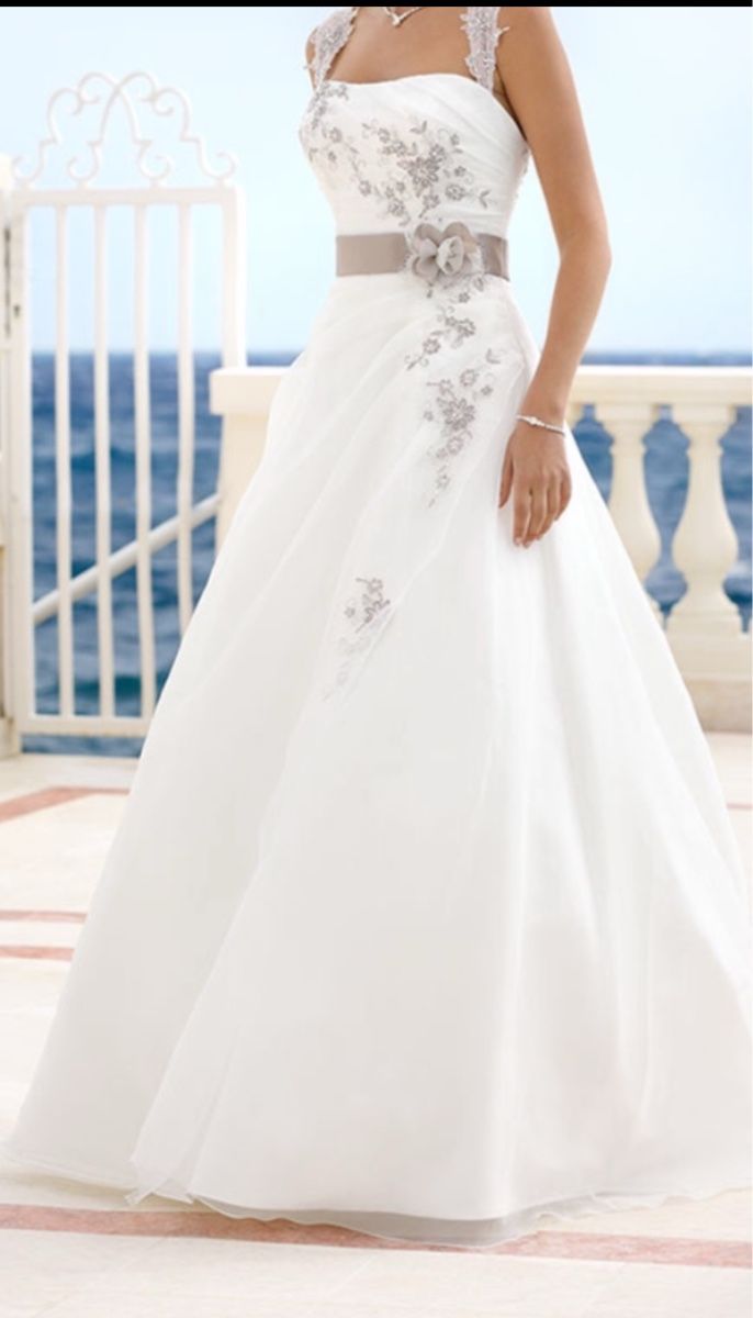 Vestiti: Brautkleid,Gr.42 – Usato da Zeiningen venduto da nic_2rmd