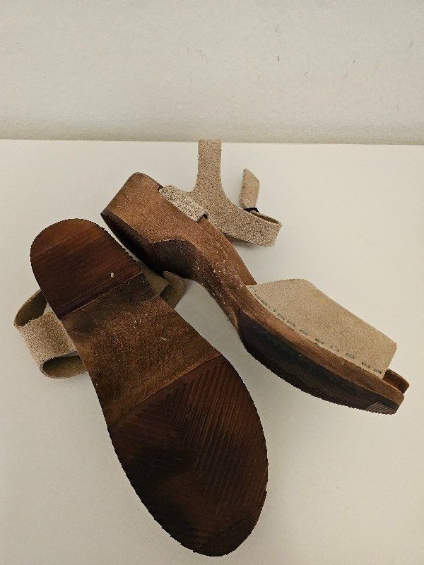 Scarpe da uomo: Clogs, Sand Farbe, Gr. 45 - Extra Anfertigung – Nuovo (secondo la descrizione) da Gossau SG venduto da Rono68 1