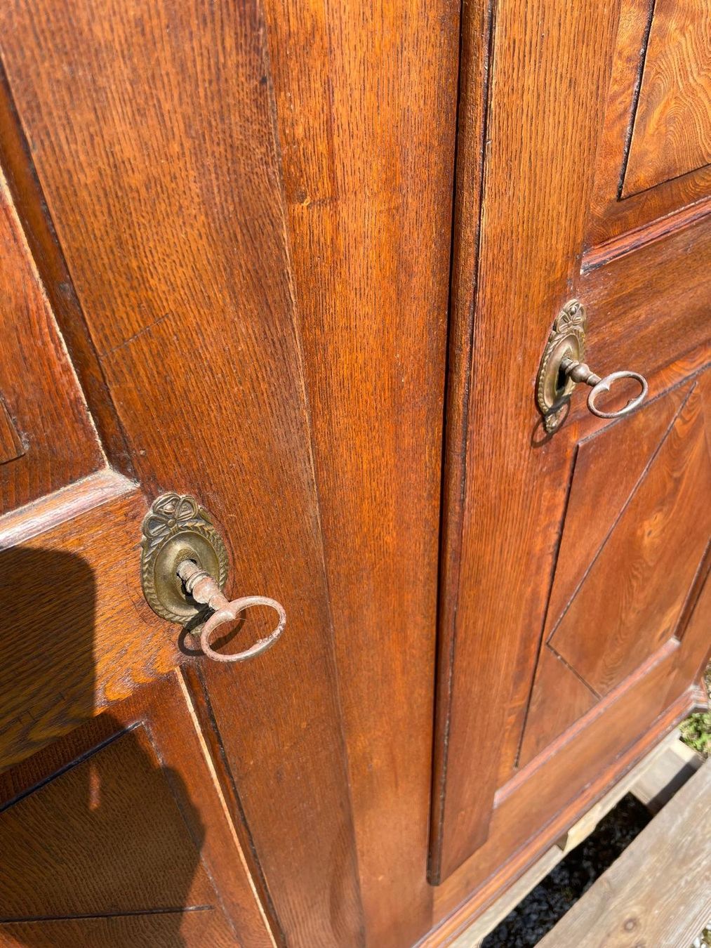 Armadi: Barockschrank Eiche massiv – Usato da Langnau am Albis venduto da Aphagen 4