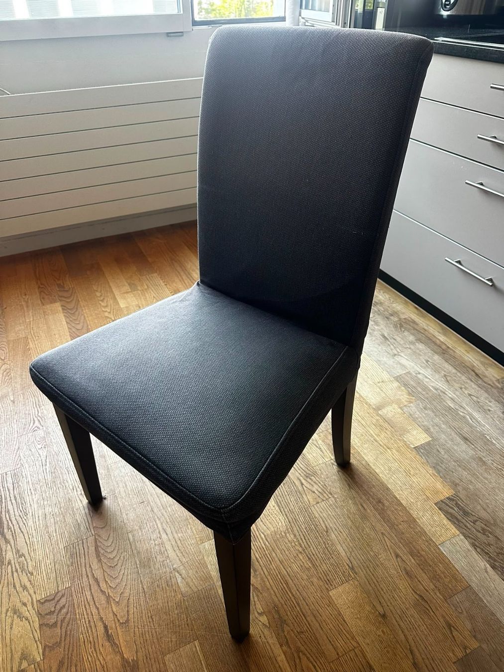 Ikea Chaises: 4 IKEA Stühle gebraucht – D'occasion à Zürich par dom_w5r6