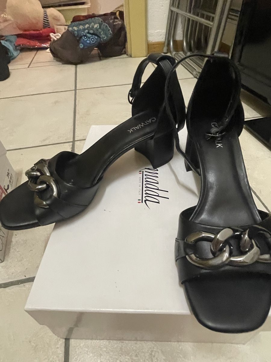 Scarpe da donna: Scarpa con tacco – Nuovo (secondo la descrizione) da Canobbio venduto da lis_9qjj 2