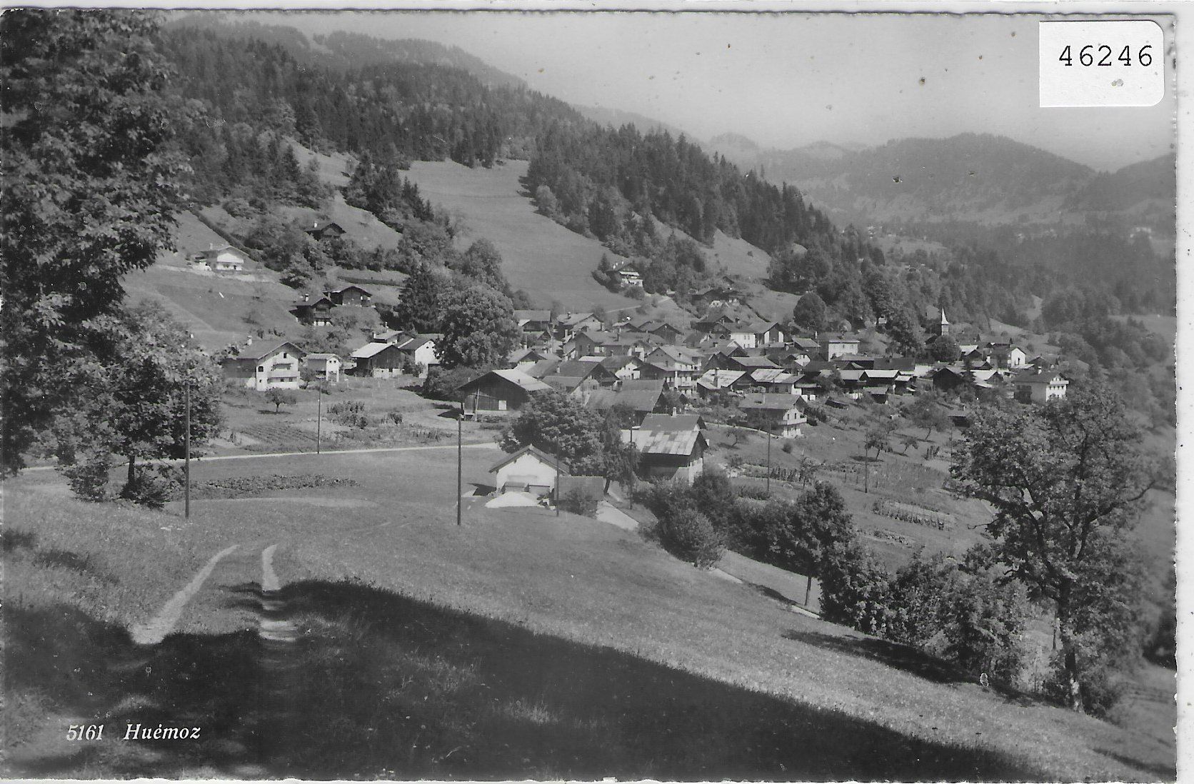 Cartoline postali: Huemoz - Vue generale – Usato da Ettingen venduto da Kartenplanet