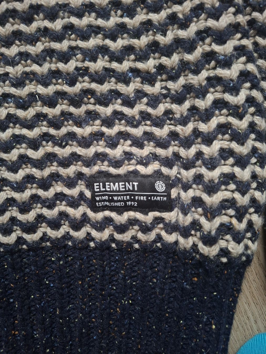 Pullover & Sweatshirts: pull élément taille M – Gebraucht aus Chavannes-de-Bogis von senator635 2