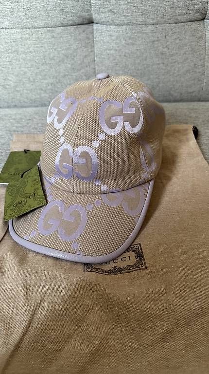 Hüte, Mützen & Caps: Casquette Gucci Jumbo GG beige et violette – Gebraucht aus Pully von Shoes1700 1