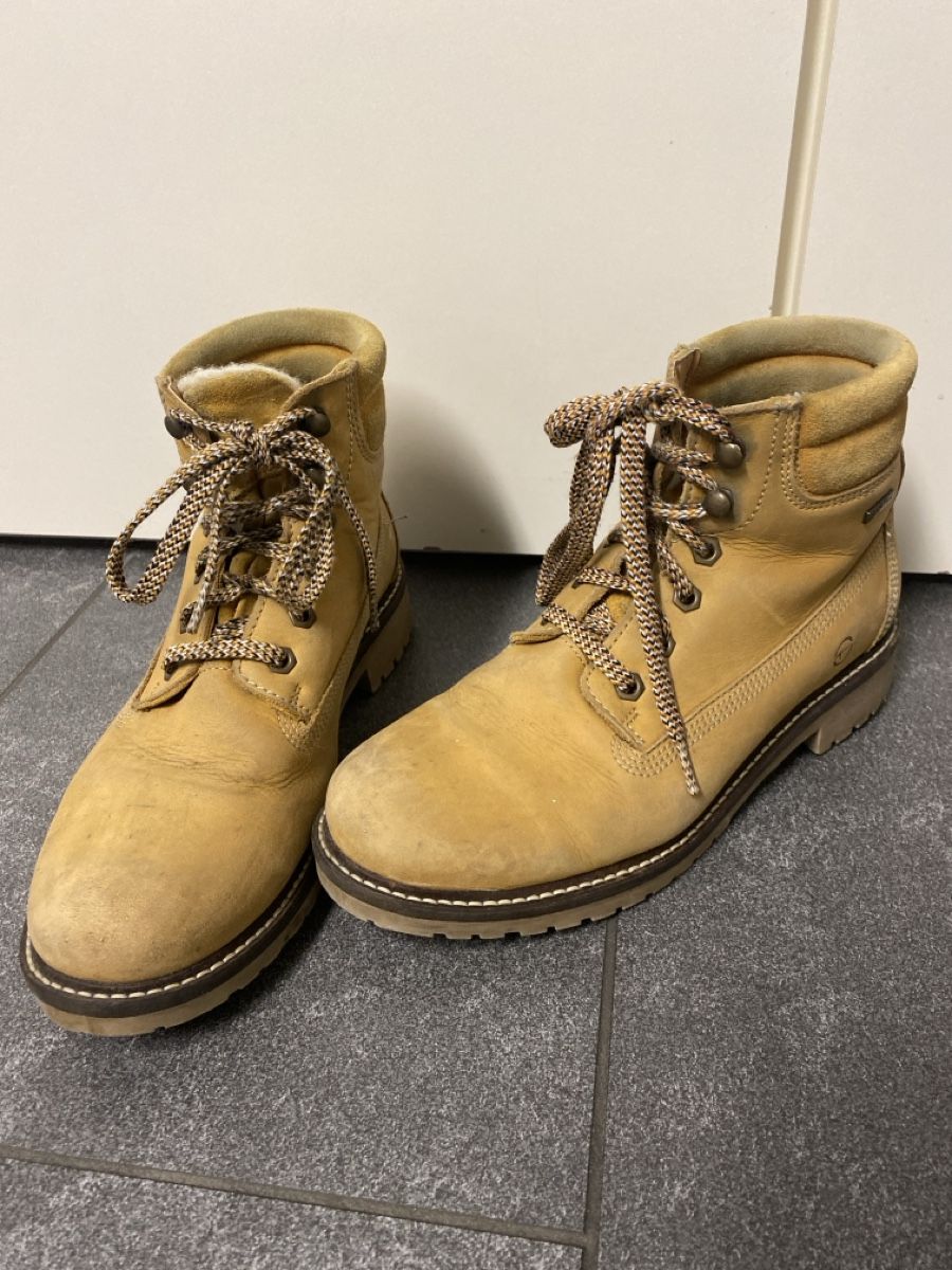 Tamaris Scarpe da donna: Schnürstiefelette Tamaris Gr.40 Duo-Tex – Usato da Baar venduto da kamasija