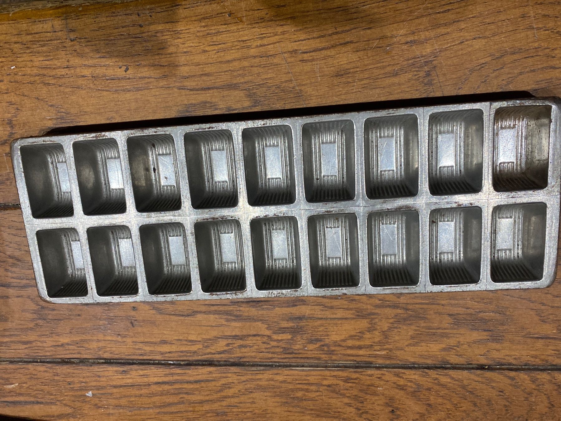 Teglie da forno: Moule chocolat schokoladenform – Usato da Lajoux JU venduto da Briard0