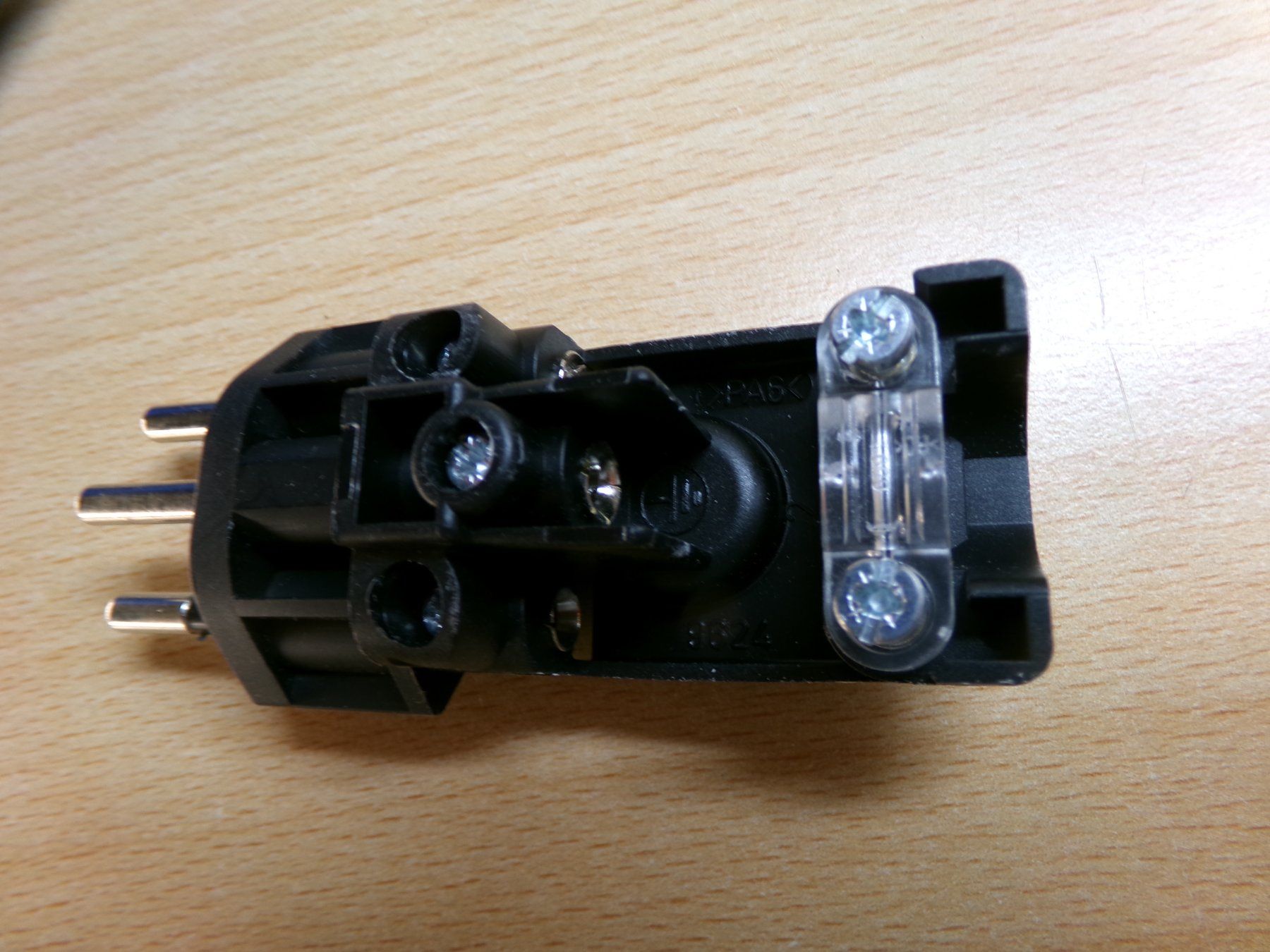 Stecker: Stecker Typ13 – Gebraucht aus Hombrechtikon von Maloev17 3
