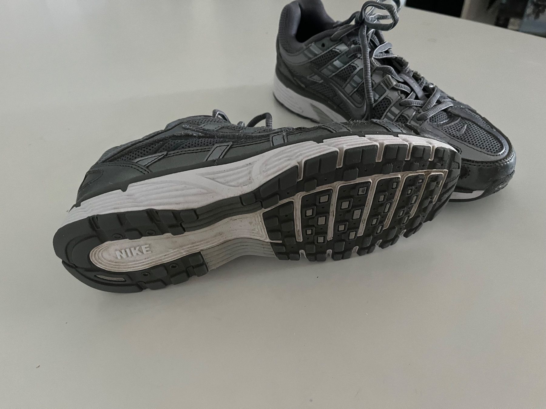 Nike Chaussures hommes: Nike P600 – D'occasion à Berneck par flokati01 1