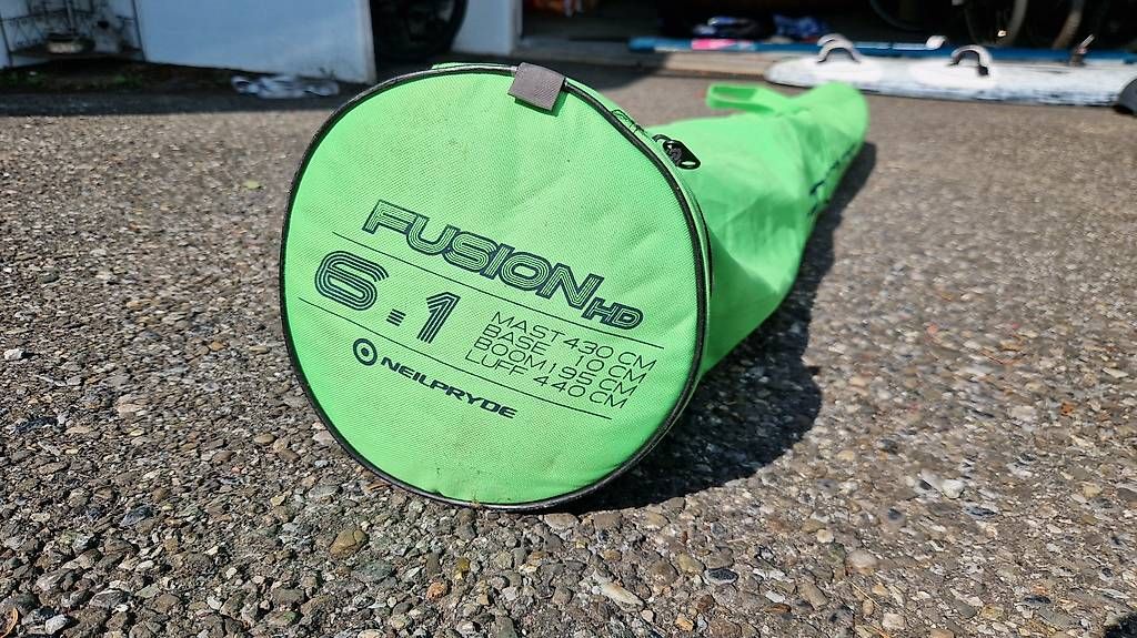 Surfboards & Schwimmbrette: Premium Windsurf-Komplettset - sofort startklar – Gebraucht aus Hunzenschwil von Matthinique 3