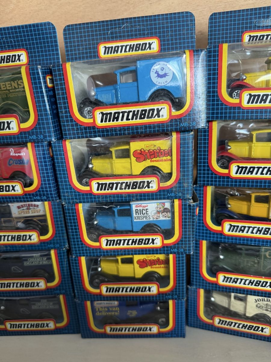 Matchbox Voitures modèles: Boite Matchbox Ford Model A MB-38 1983 neuve – D'occasion à Evionnaz par eriba430 5