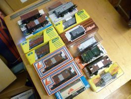 Lot Güterwagen geschl. H0 DC