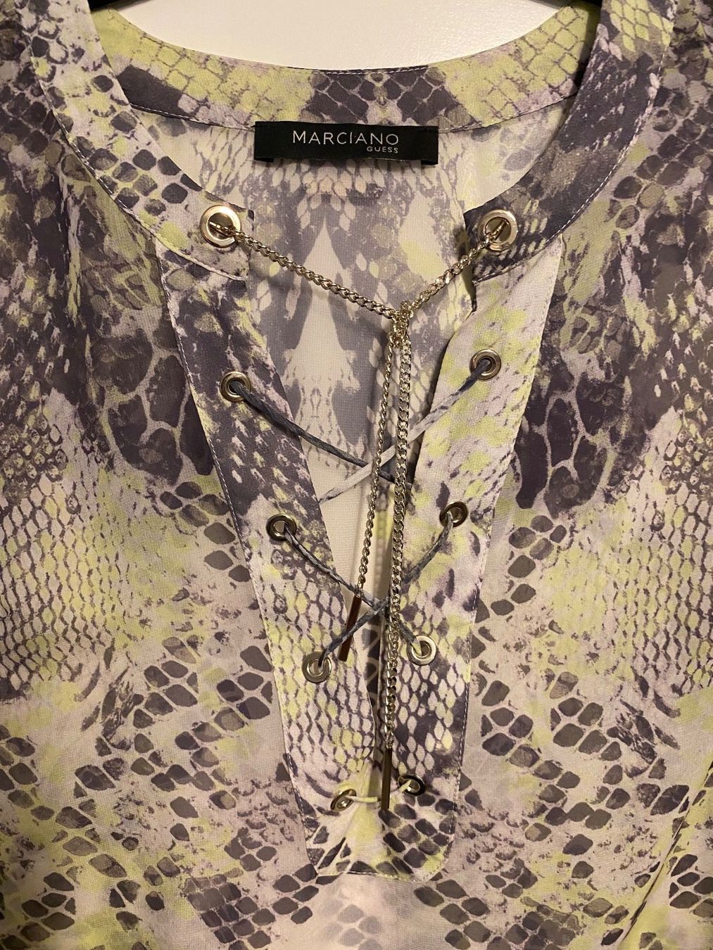 Guess Camicette: Bluse von MARCIANO( GUESS) gr.42 – Usato da Pfungen venduto da Outlet64 2