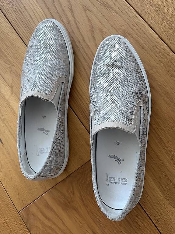 Damenschuhe: Ara Slipper, Grösse 41/2/ 37.5 – Gebraucht aus Lachen SZ von mcstaehlin 1