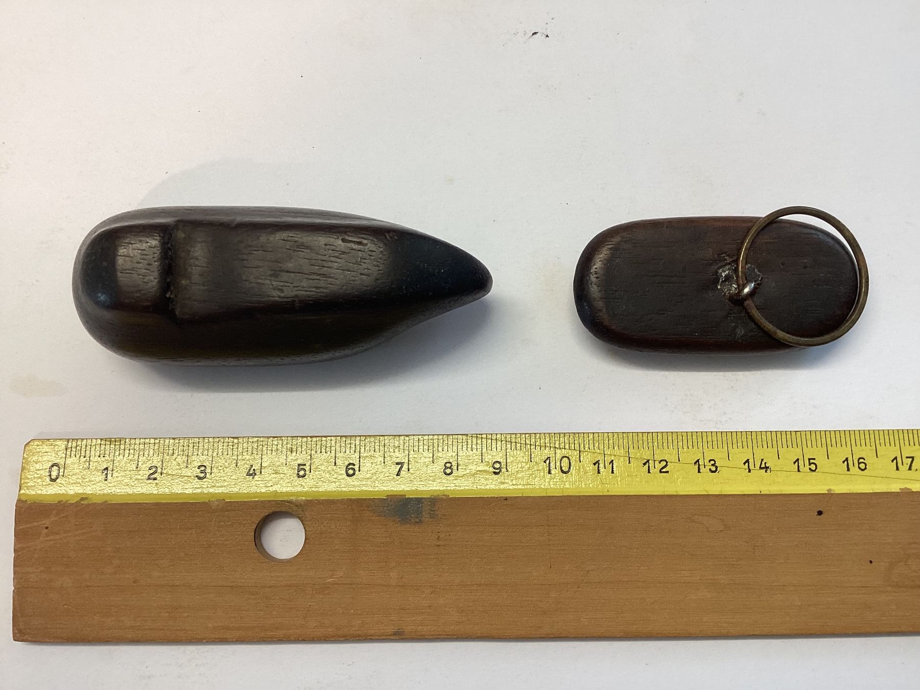 Tabacchi: Antike Tabak Dose,  Holz in Form eines Schuhes – Usato da Eglisau venduto da mar_5rn2 3