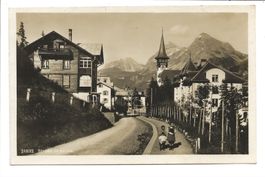 Arosa (GR) Dorfpartie mit Kirche - Dorfstrasse - Kinder 1931
