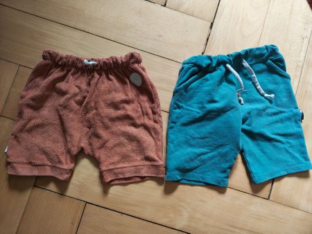 2x Kinder Shorts Lässig/Asticot Grösse 86/92